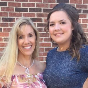 Meet your Posher, Debbie